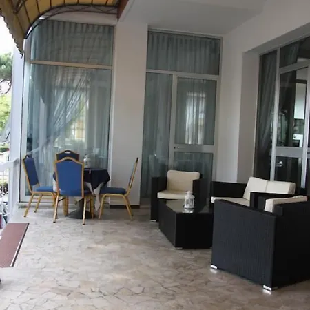 Esperia צ'סנטיקו