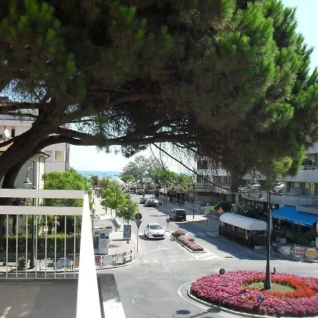 Esperia 3* צ'סנטיקו