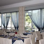 Hotel Esperia 3*