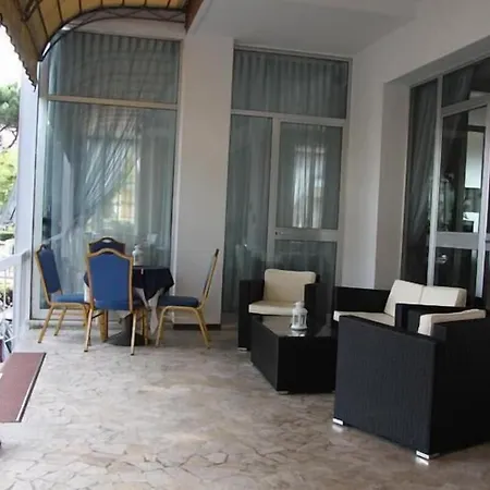 Esperia Hotel