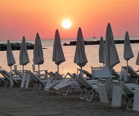 Esperia Hotel