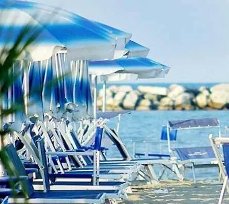 Otel Esperia 3*