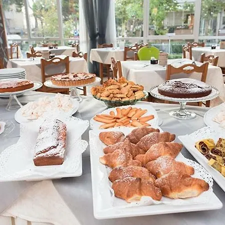 Hotel Esperia 3*