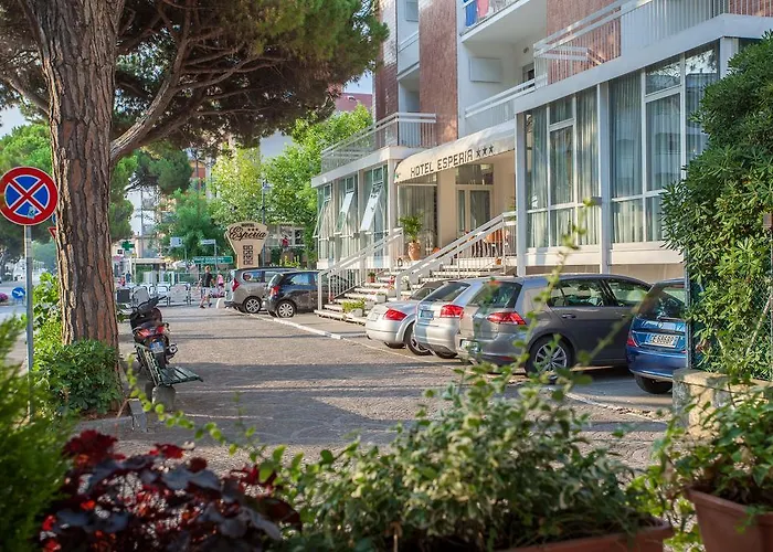 Esperia Szálloda 3*